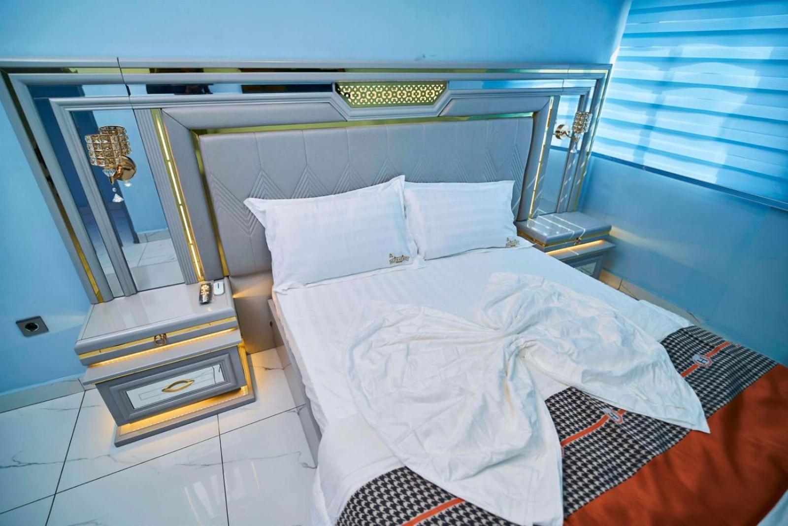 Elite Complex Otel Yaoundé Dış mekan fotoğraf