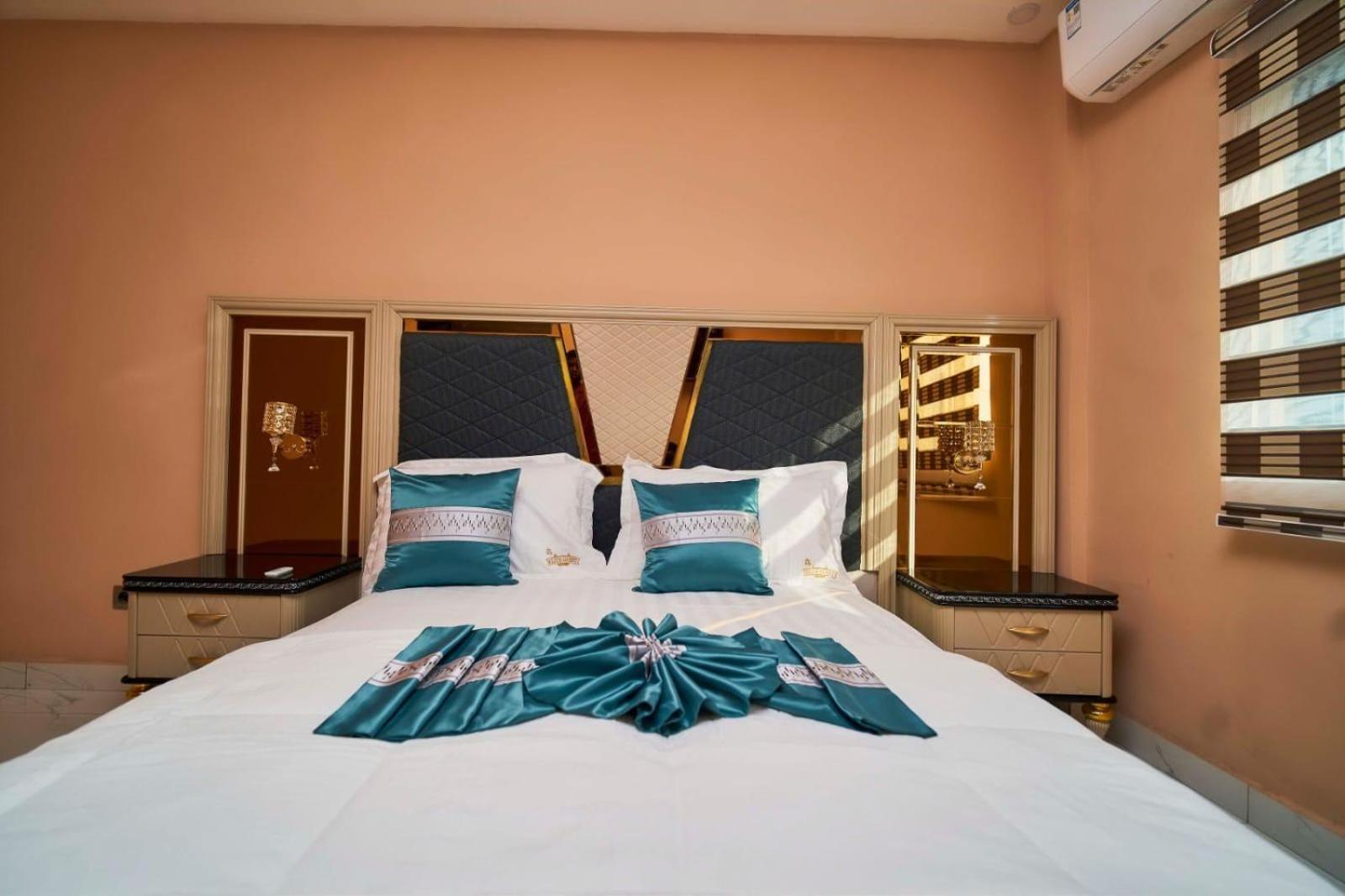 Elite Complex Otel Yaoundé Dış mekan fotoğraf